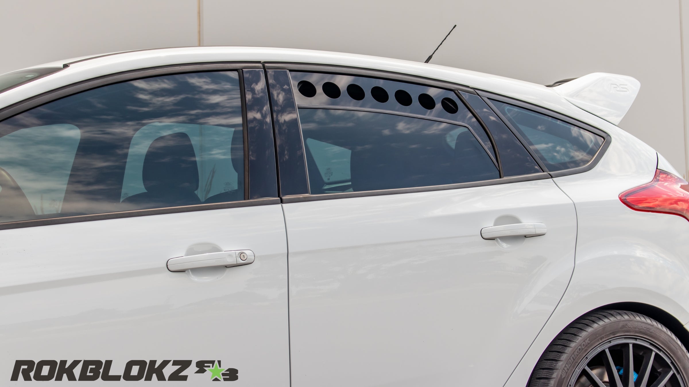 欧州シビック 2012-16年式5ドア Window vent 欧州シビック 2012-16年式
