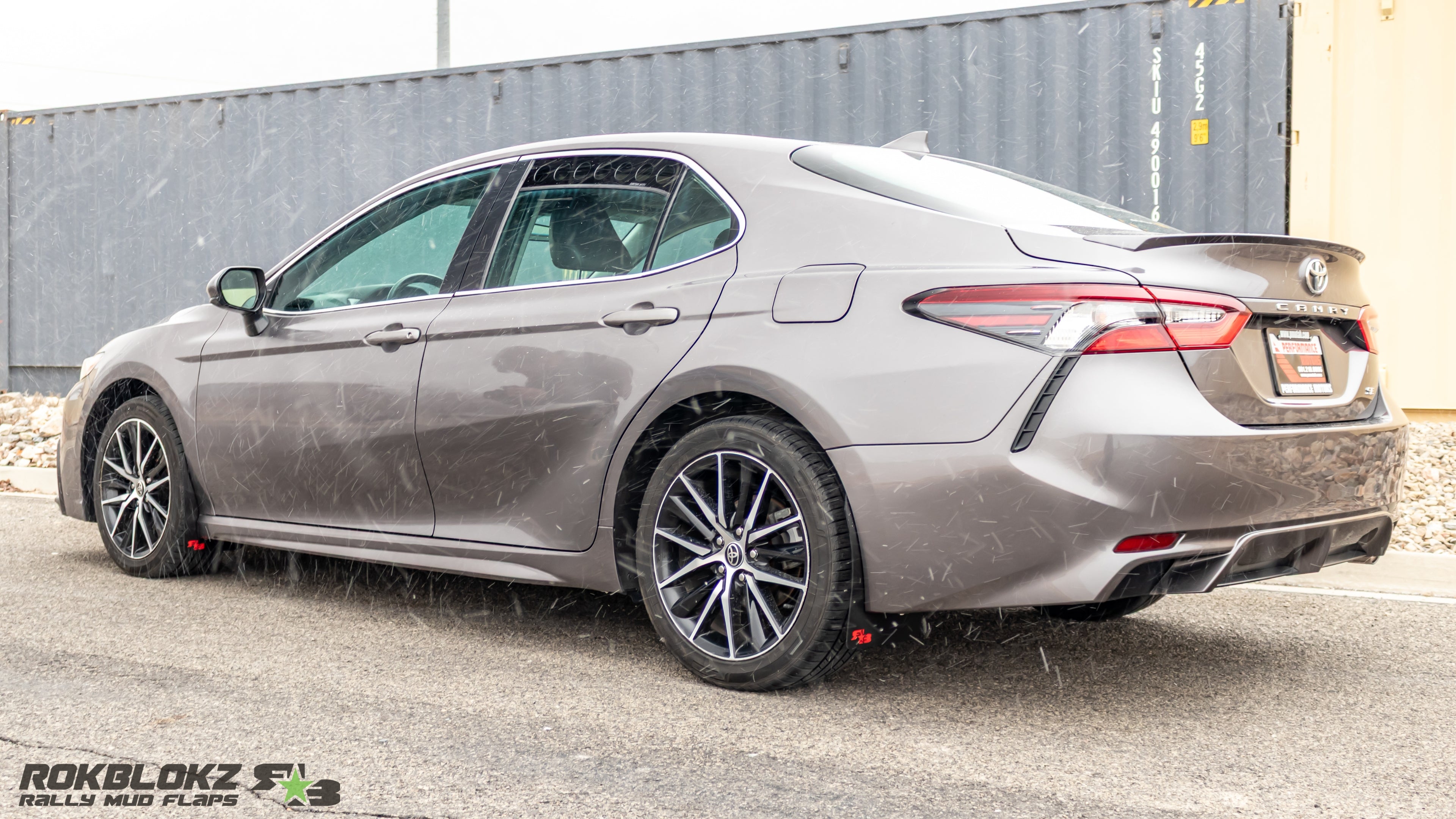 モクロー Toyota Camry 2018-2024 Rally Mud Flaps — RokBlokz
