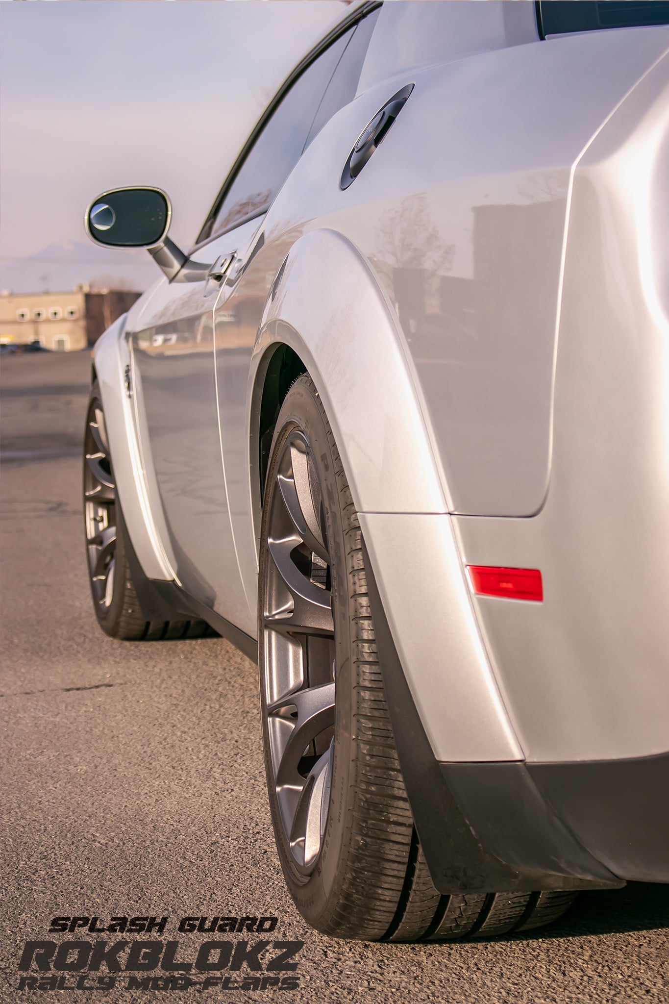 SRT Dodge Challenger Widebody 2018-2023 Splash Guards — RokBlokz