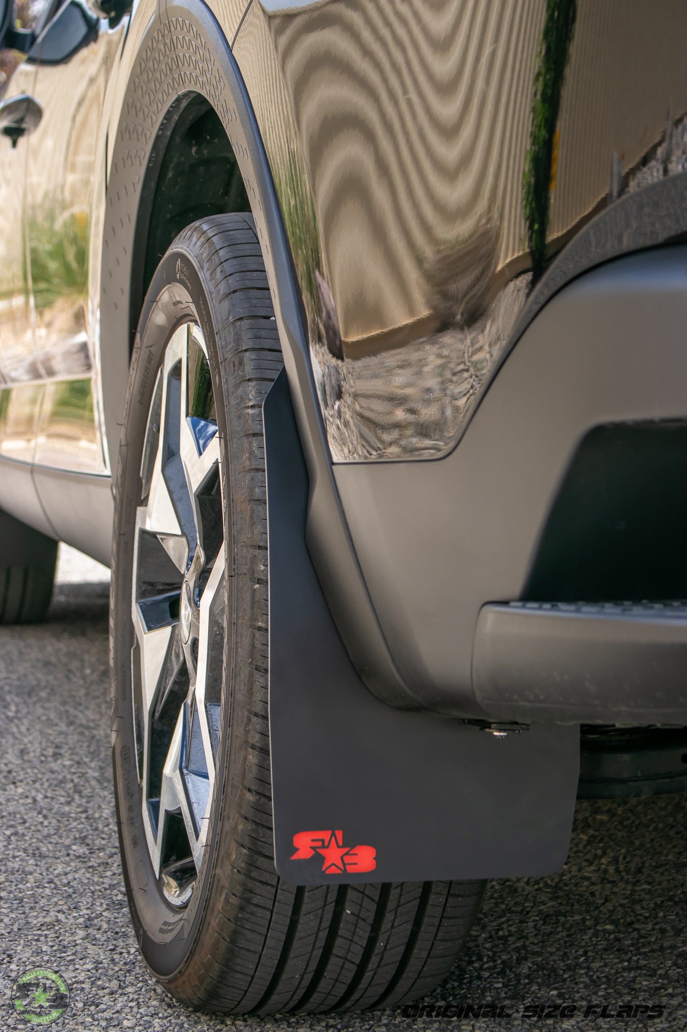 Hyundai Santa Cruz 2022+ Mud Flaps — RokBlokz