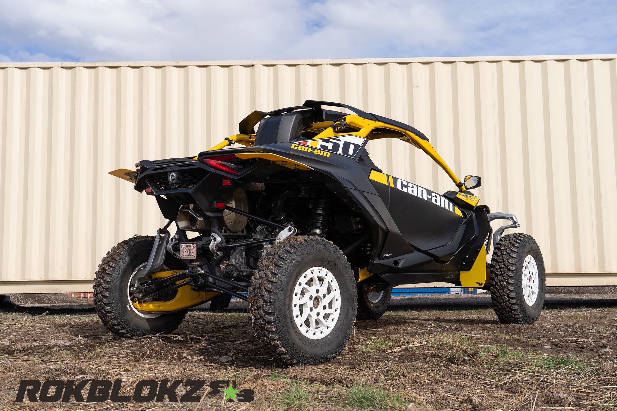 Can-Am Maverick R 2024+ Fender Flares — RokBlokz