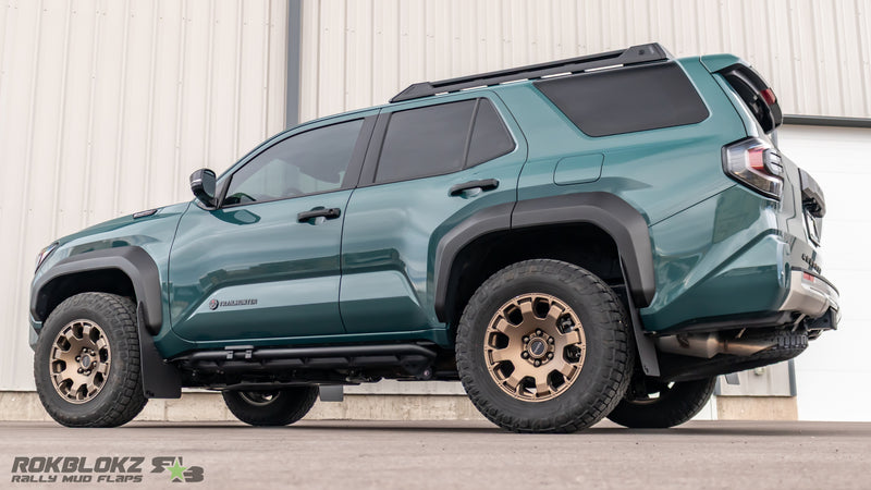 Side profile of 2025 4Runner Trailhunter with installed Rokblokz mud flaps