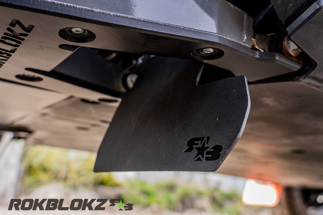 2023 Speed UTV El Jefe featuring rokblokz Trailing Arm Mud Flaps.1