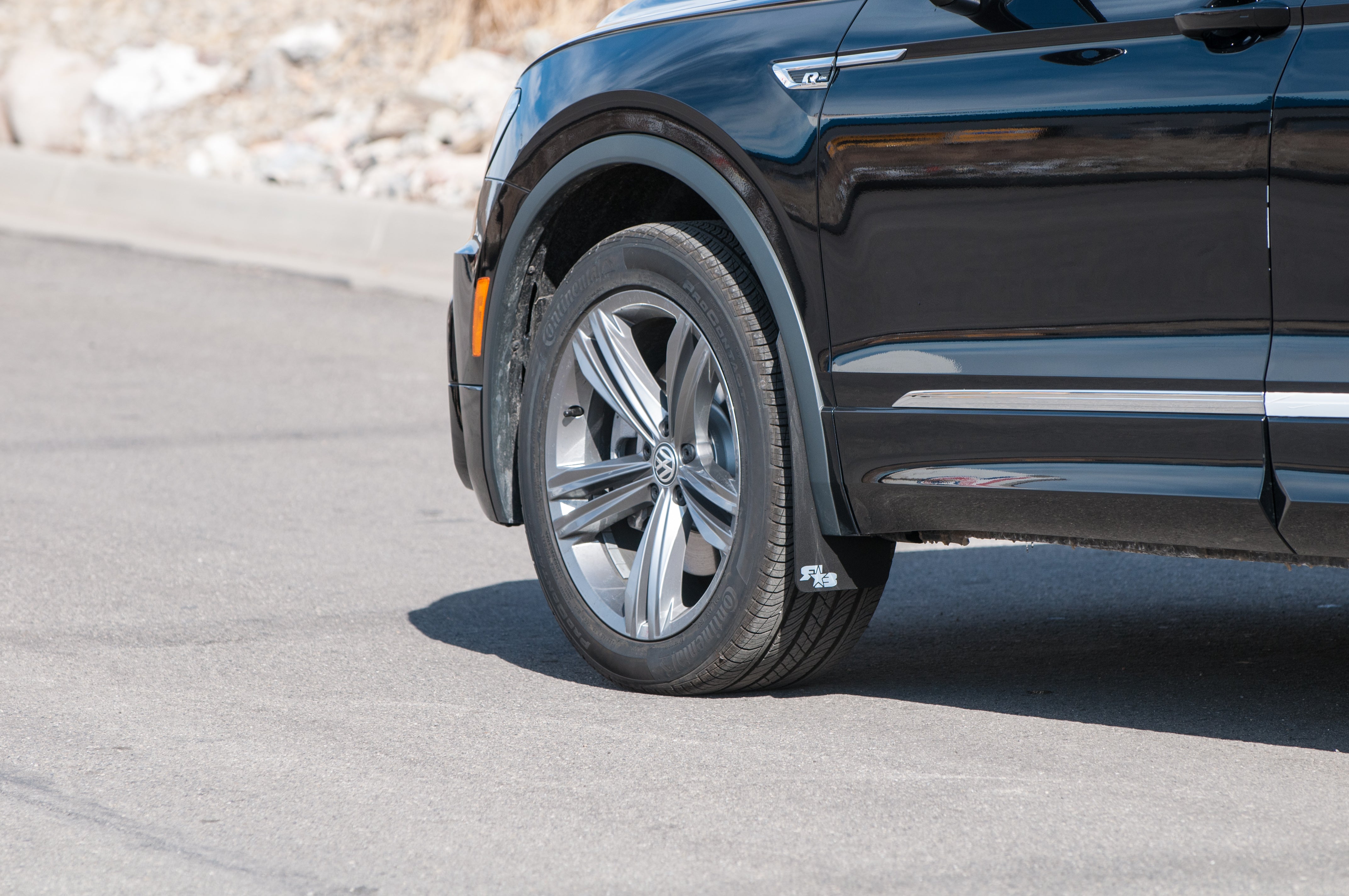 Volkswagen Tiguan 2018-2024 Rally Mud Flaps — RokBlokz