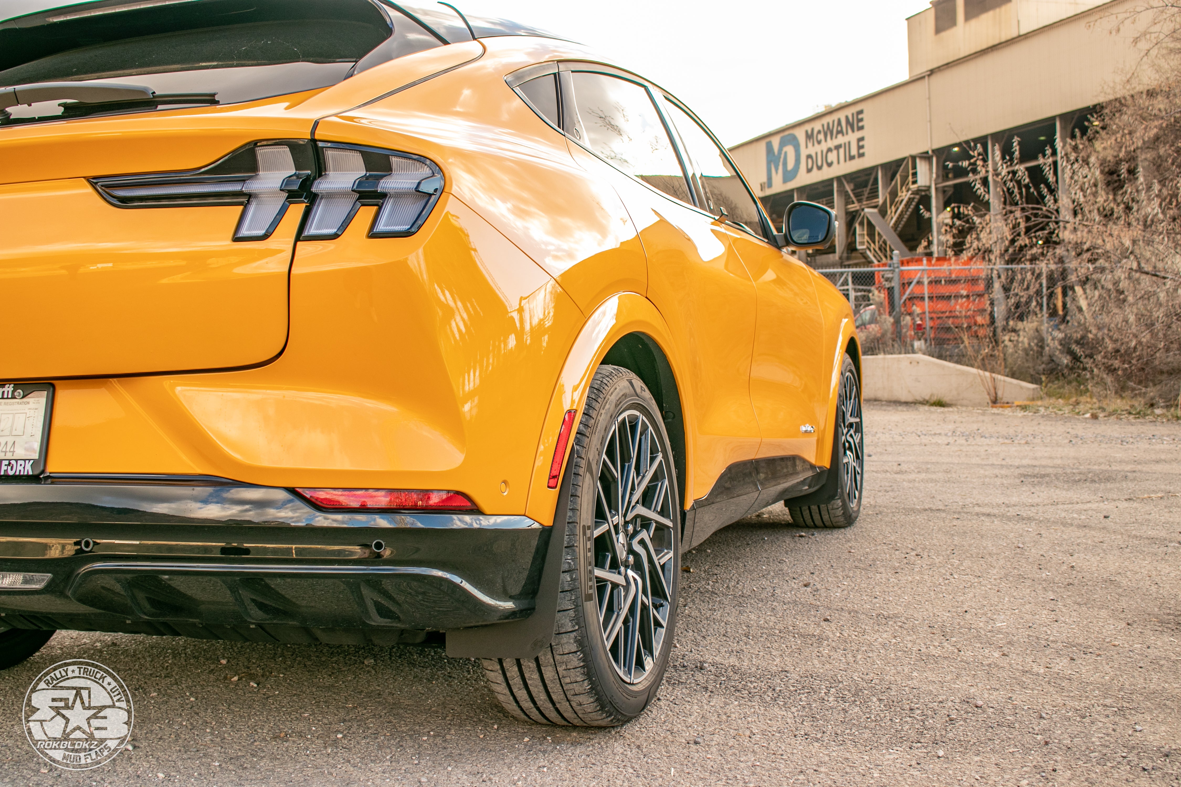 ムンクモクロープロも Ford Mustang Mach E 2021+ Mud Flaps — RokBlokz