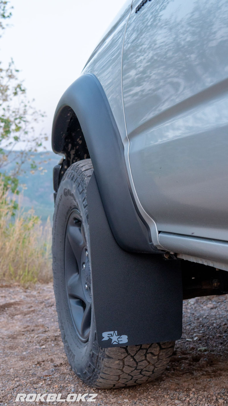Toyota Tacoma 4x4 2000-2004 (1st GEN) Mud Flaps