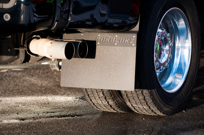 Ford F-350 SUPER DUTY DRW (Dually) STEP BACK 2017+ Mud Flaps